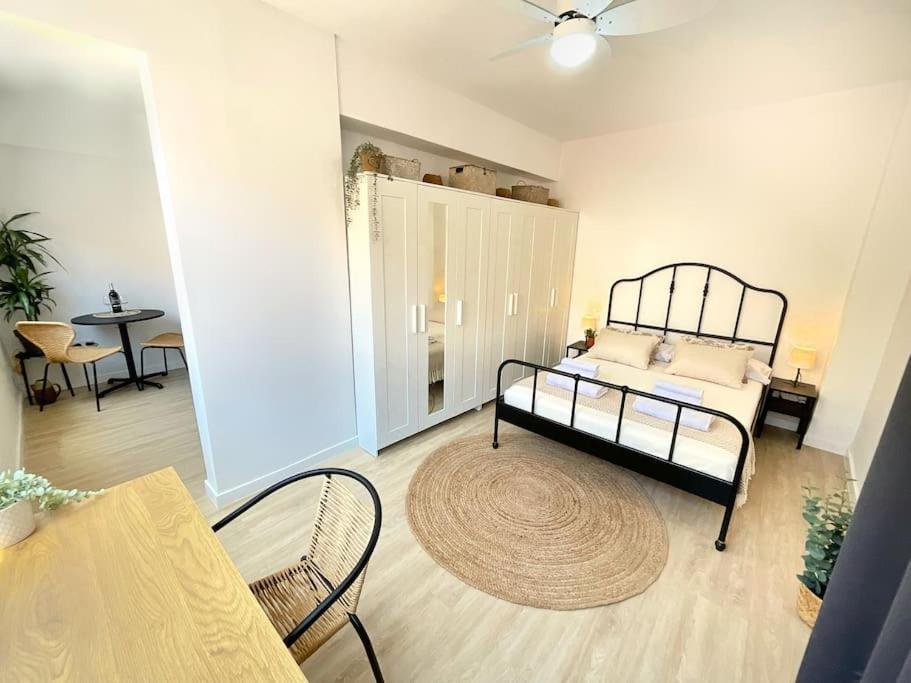 Ks Costa Capri - Kaleria Suites Almeria Exterior photo